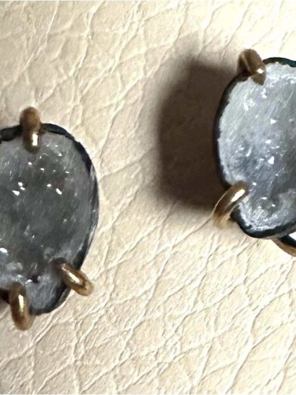 Tiny Geode Earrings in Solid Brass
Setting...GORGEOUS